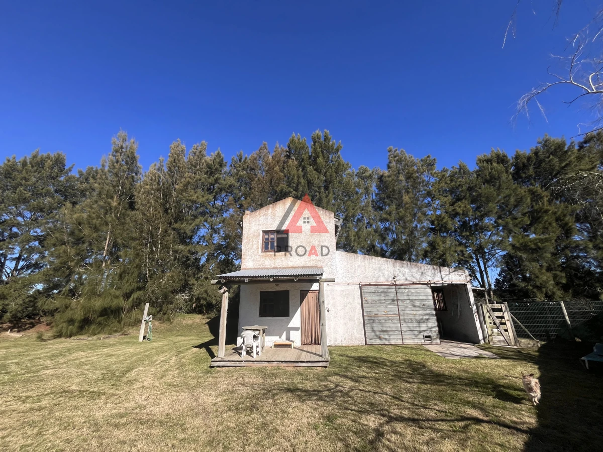 Chacra ID.42 - Chacra en el pejerrey frente a la laguna, 6 dormitorios 6 baños 