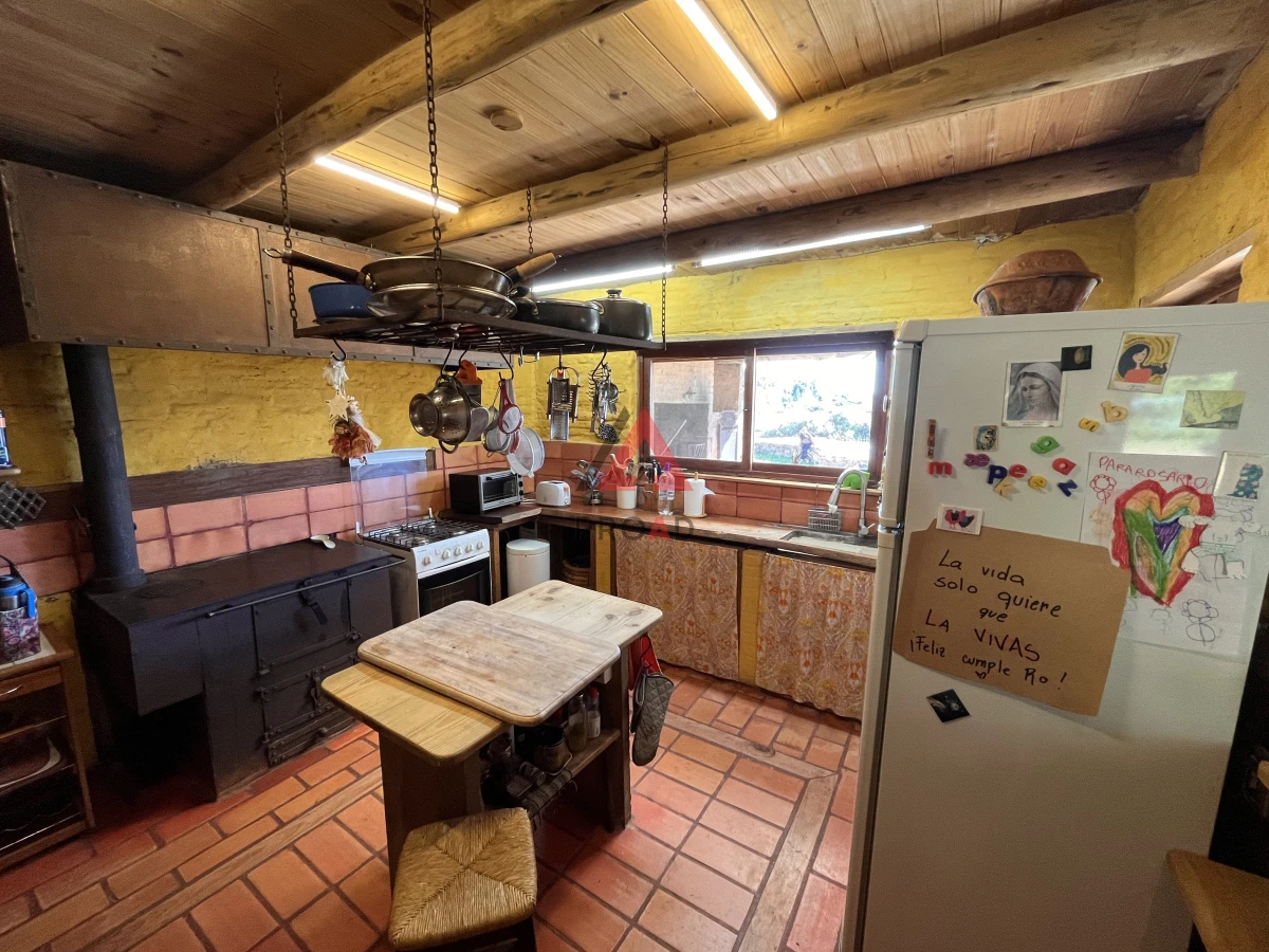 Chacra ID.42 - Chacra en el pejerrey frente a la laguna, 6 dormitorios 6 baños 