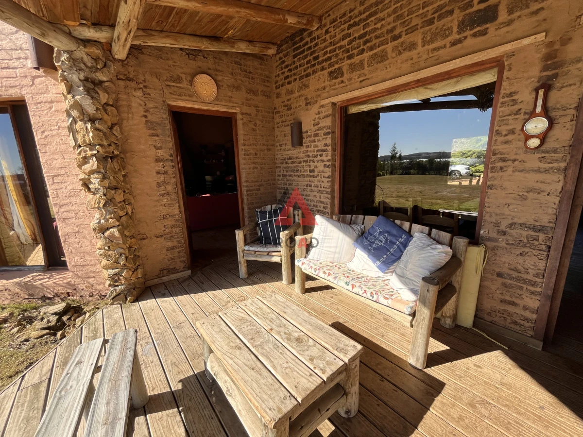 Chacra ID.42 - Chacra en el pejerrey frente a la laguna, 6 dormitorios 6 baños 