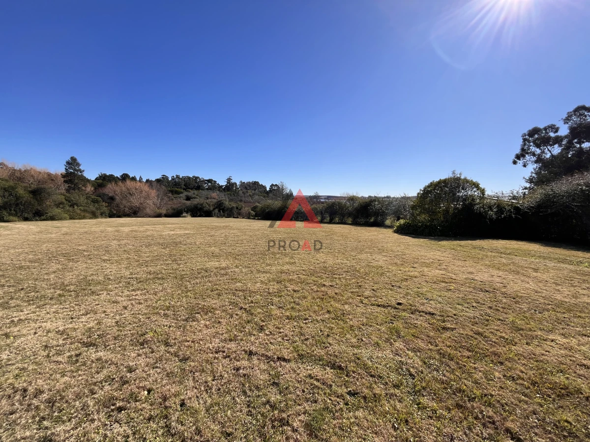 Chacra ID.42 - Chacra en el pejerrey frente a la laguna, 6 dormitorios 6 baños 