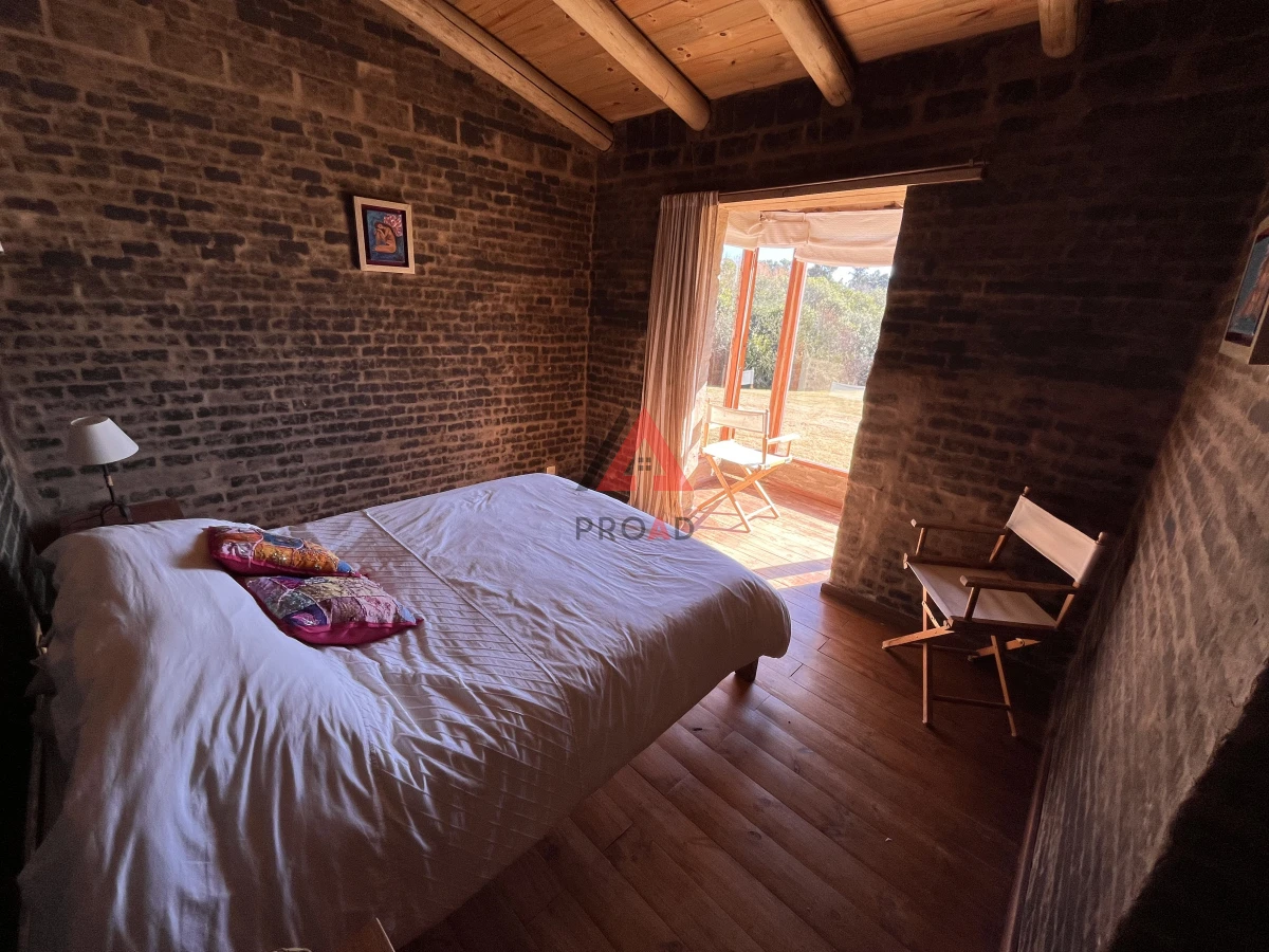 Chacra ID.42 - Chacra en el pejerrey frente a la laguna, 6 dormitorios 6 baños 