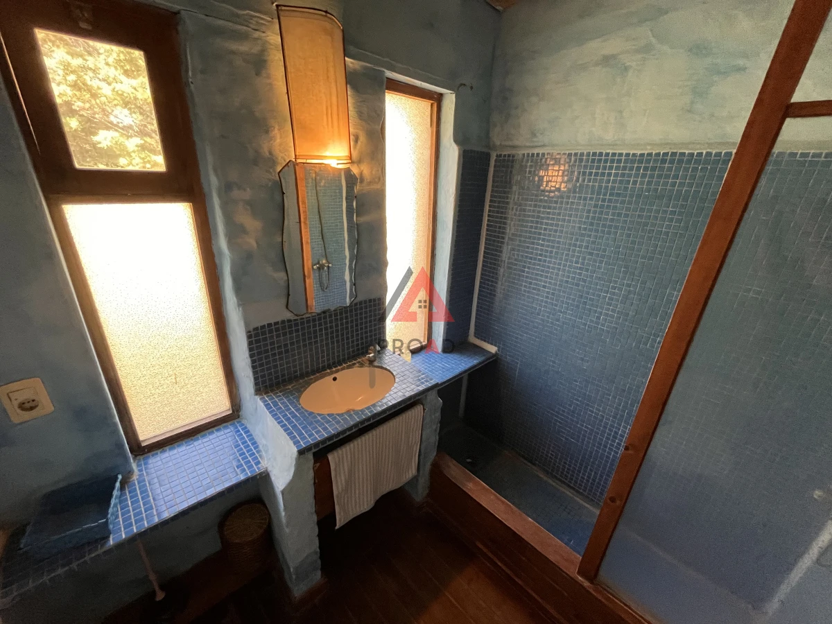 Chacra ID.42 - Chacra en el pejerrey frente a la laguna, 6 dormitorios 6 baños 