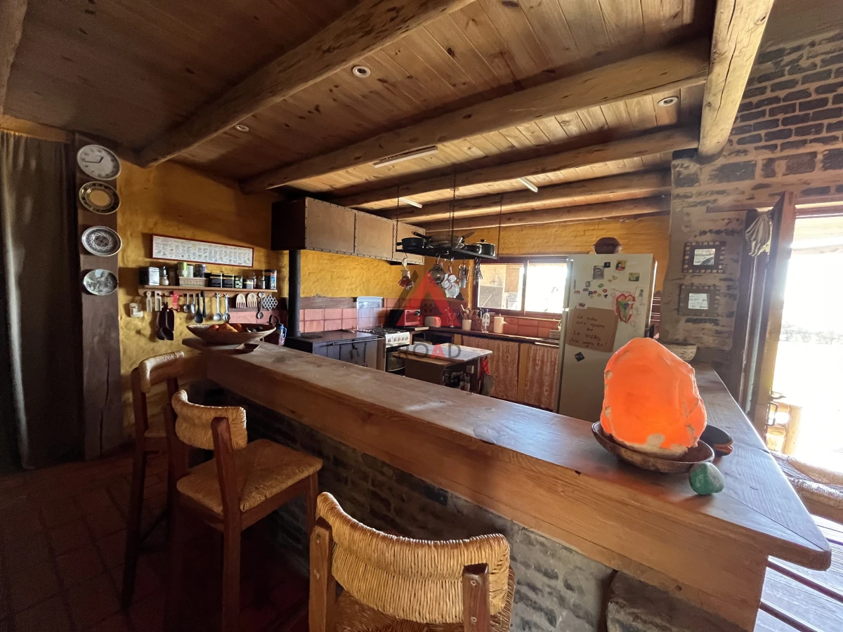 Chacra ID.42 - Chacra en el pejerrey frente a la laguna, 6 dormitorios 6 baños 