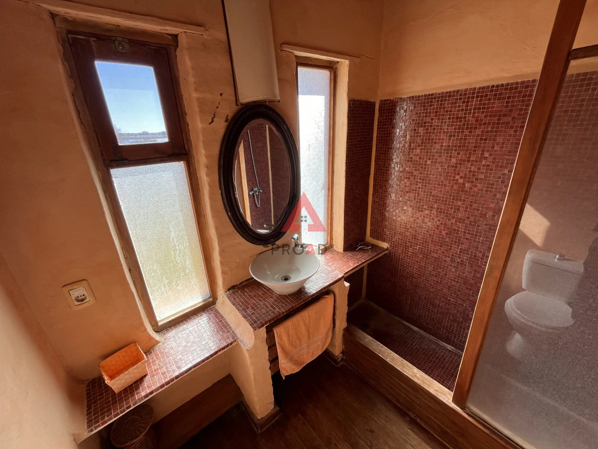 Chacra ID.42 - Chacra en el pejerrey frente a la laguna, 6 dormitorios 6 baños 