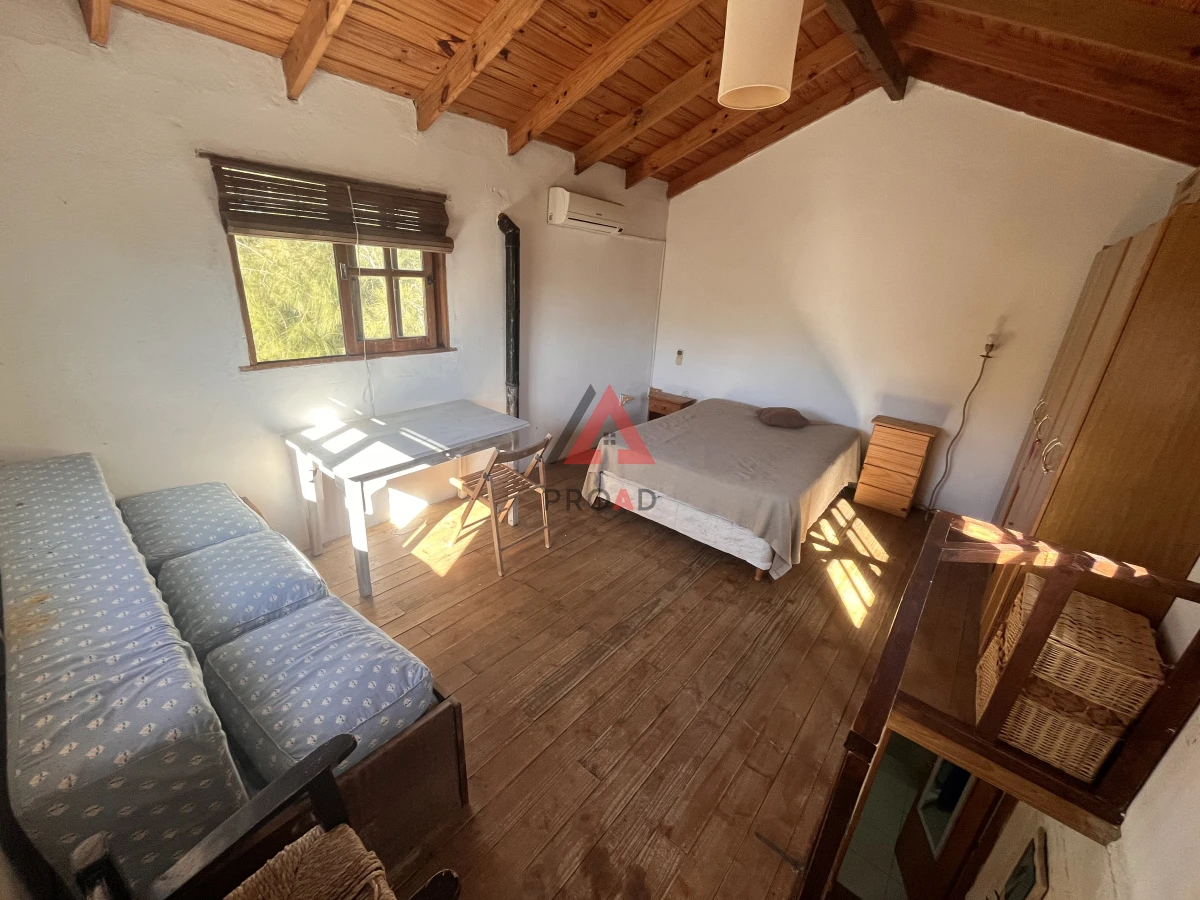 Chacra ID.42 - Chacra en el pejerrey frente a la laguna, 6 dormitorios 6 baños 