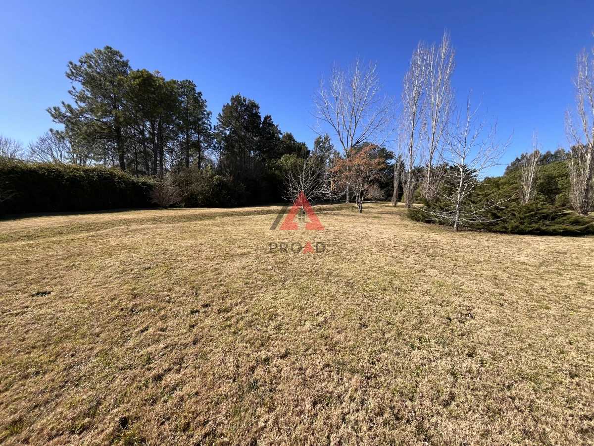 Chacra ID.42 - Chacra en el pejerrey frente a la laguna, 6 dormitorios 6 baños 