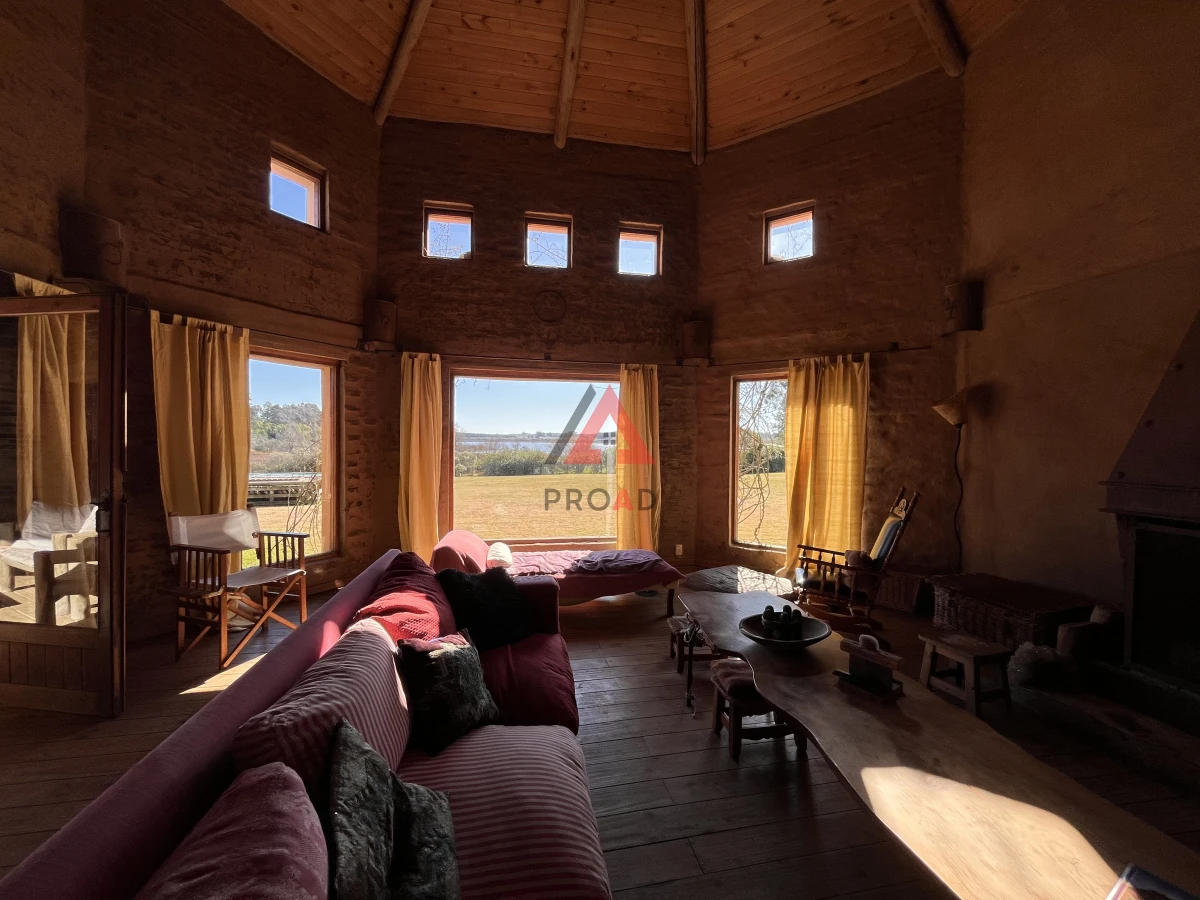 Chacra ID.42 - Chacra en el pejerrey frente a la laguna, 6 dormitorios 6 baños 