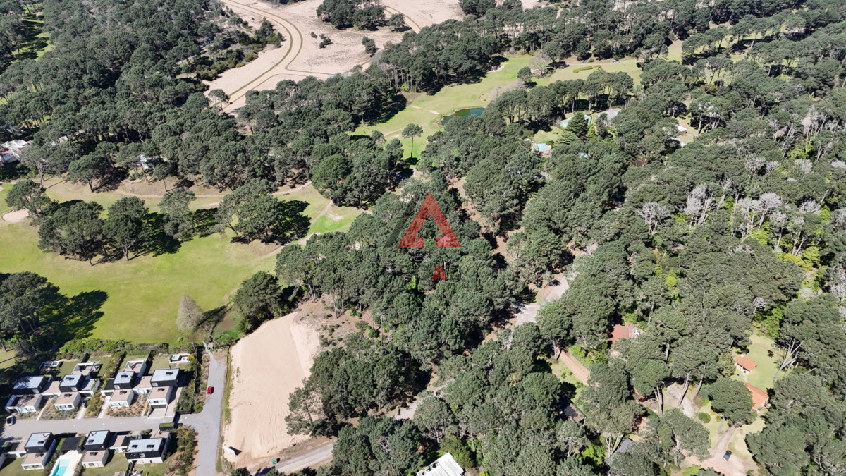 Terreno ID.166 - Terreno en Club del Lago USD 120.000
