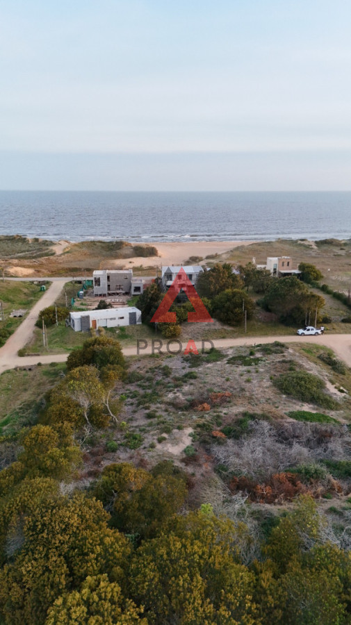 Terreno ID.18 - Vivir con una vista increíble al mar es posible! conoce este terreno en ocean park! 