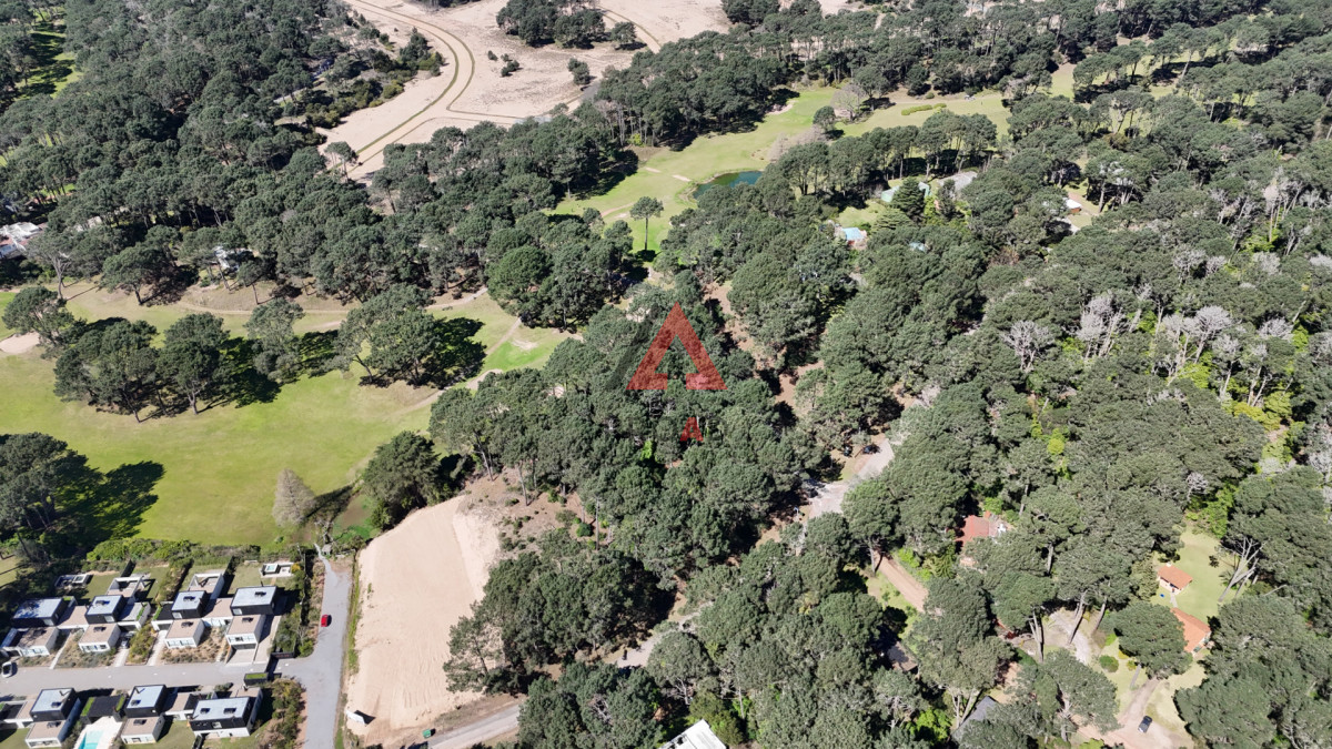 Terreno ID.166 - Terreno en Club del Lago USD 120.000