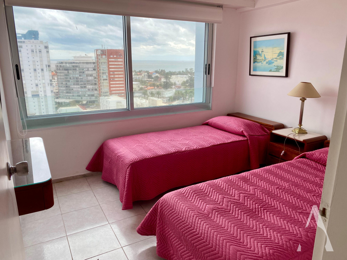 Apartamento ID.34 - VAN GOGH - 3 DORM