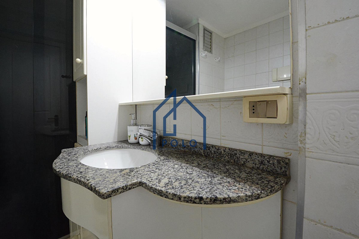 Apartamento ID.76 - VENTA DE APARTAMENTO 2 DORMITORIOS, 2 BAÑOS Y GGE - TRES CRUCES. Montevideo Uruguay.