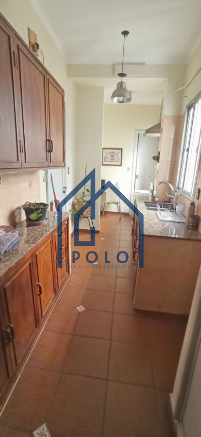 Apartamento ID.130 - Muy bien ubicado! Venta apartamento en Pocitos 4 dormitorios! 