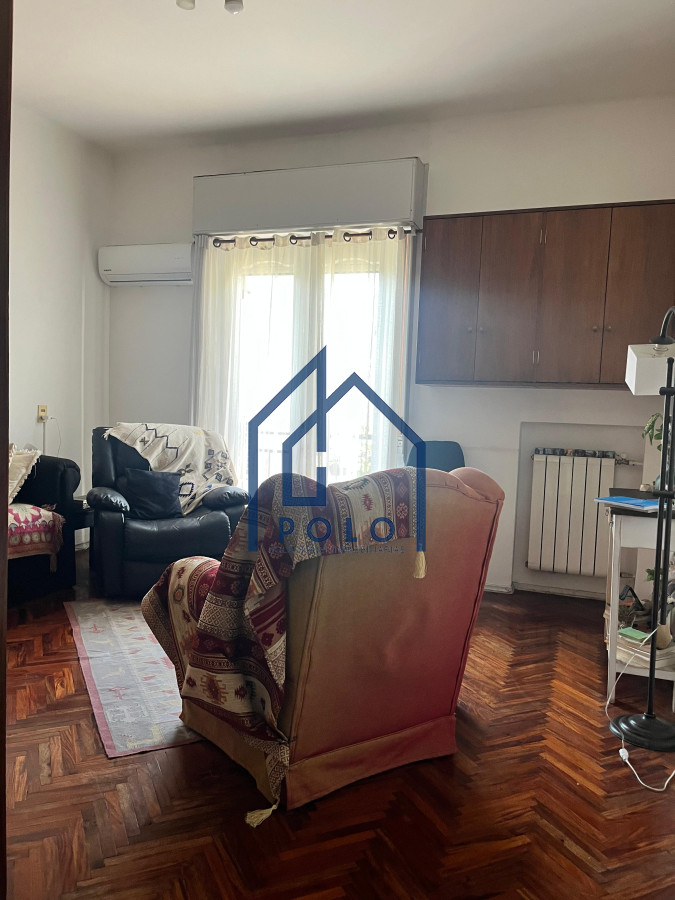 Apartamento ID.130 - Muy bien ubicado! Venta apartamento en Pocitos 4 dormitorios! 