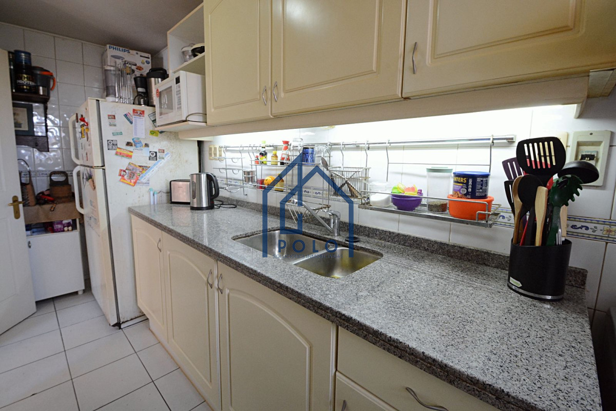 Apartamento ID.76 - VENTA DE APARTAMENTO 2 DORMITORIOS, 2 BAÑOS Y GGE - TRES CRUCES. Montevideo Uruguay.