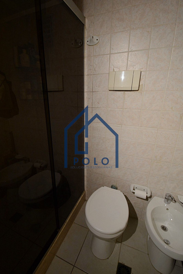 Apartamento ID.76 - VENTA DE APARTAMENTO 2 DORMITORIOS, 2 BAÑOS Y GGE - TRES CRUCES. Montevideo Uruguay.