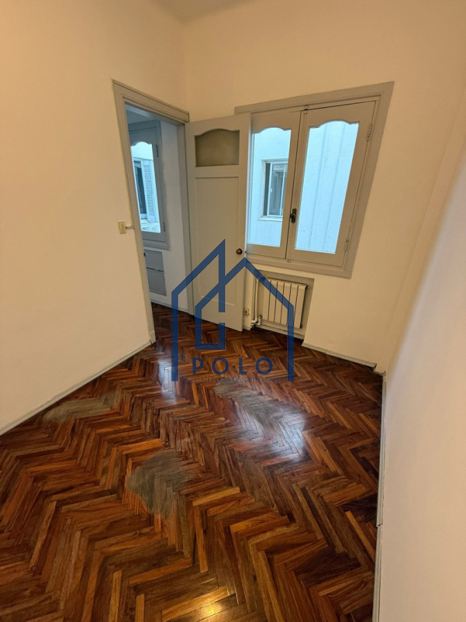 Apartamento ID.130 - Muy bien ubicado! Venta apartamento en Pocitos 4 dormitorios! 