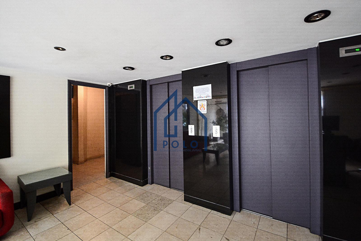 Apartamento ID.76 - VENTA DE APARTAMENTO 2 DORMITORIOS, 2 BAÑOS Y GGE - TRES CRUCES. Montevideo Uruguay.