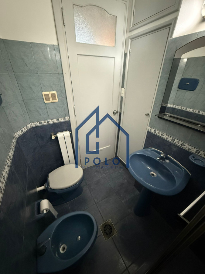 Apartamento ID.130 - Muy bien ubicado! Venta apartamento en Pocitos 4 dormitorios! 