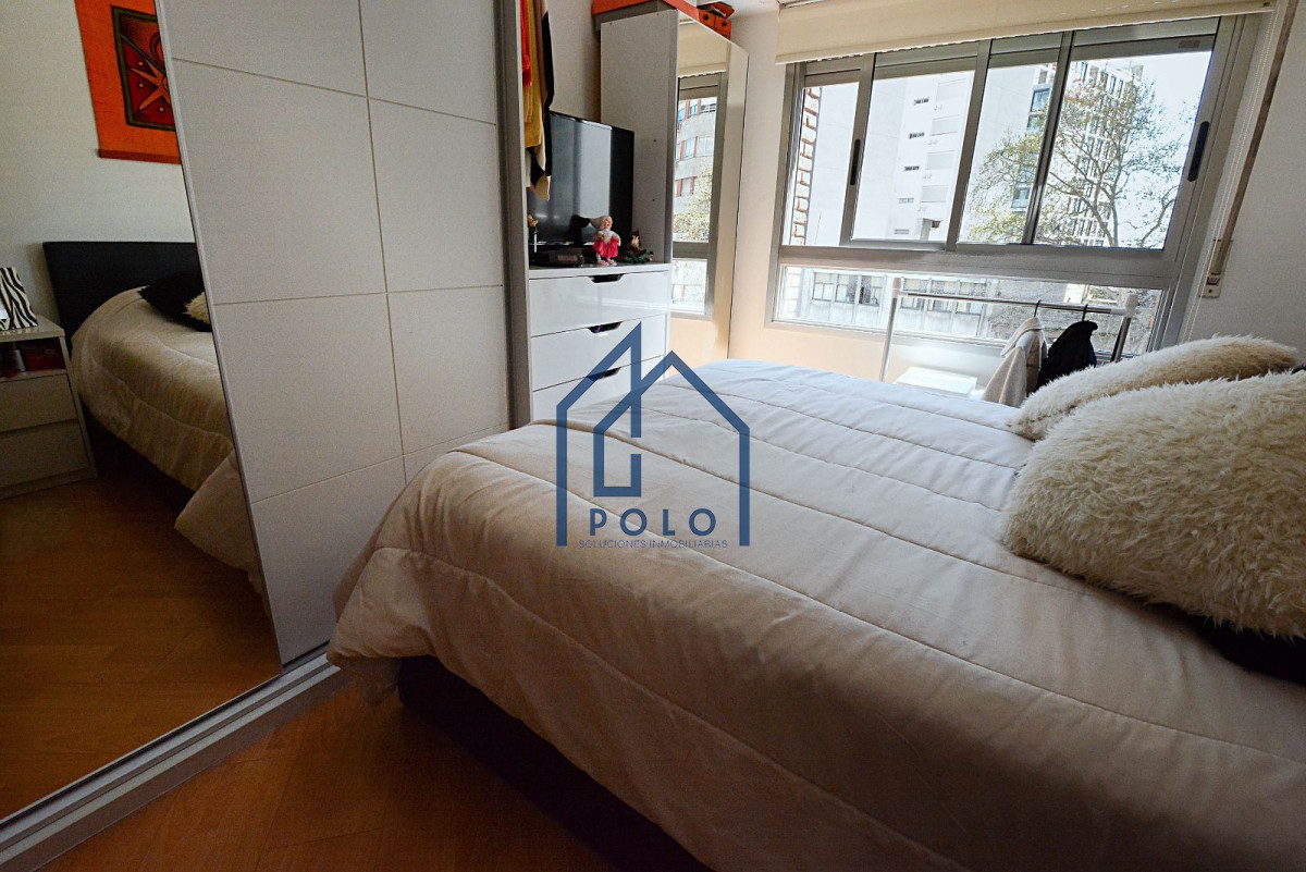 Apartamento ID.76 - VENTA DE APARTAMENTO 2 DORMITORIOS, 2 BAÑOS Y GGE - TRES CRUCES. Montevideo Uruguay.