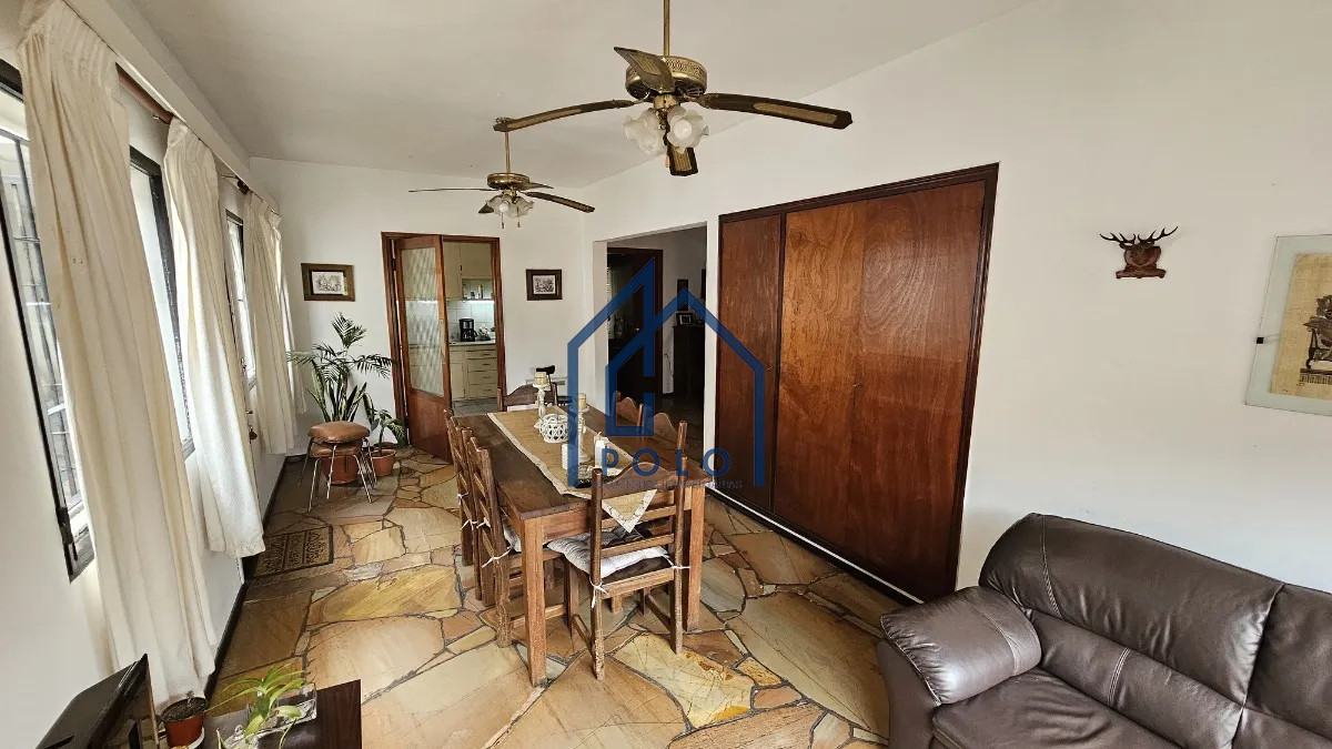 Casa ID.38 - Sólido Padrón Único en el Prado con Jardín y Entorno Inmejorable!