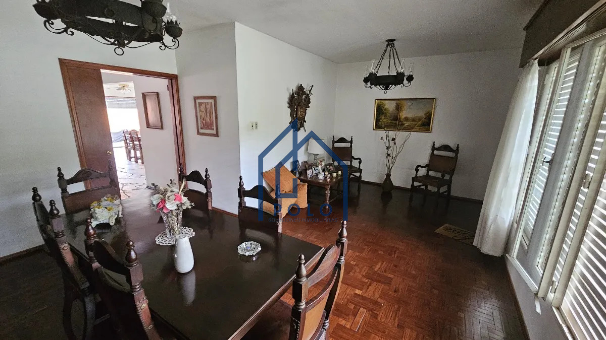 Casa ID.38 - Sólido Padrón Único en el Prado con Jardín y Entorno Inmejorable!
