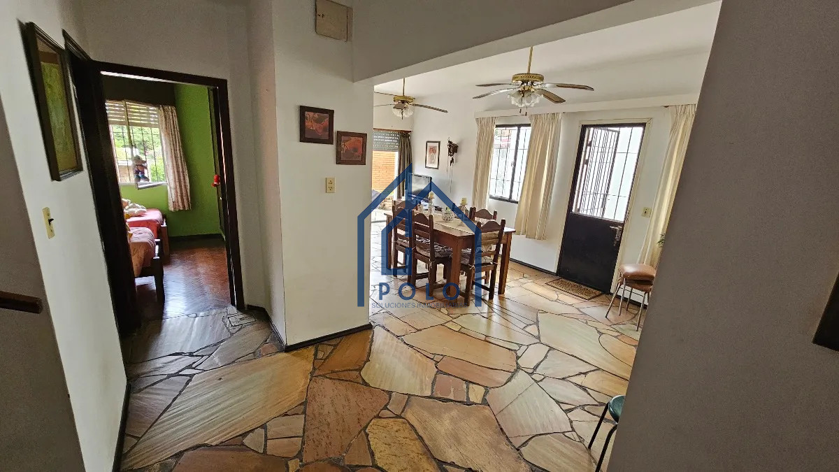 Casa ID.38 - Sólido Padrón Único en el Prado con Jardín y Entorno Inmejorable!