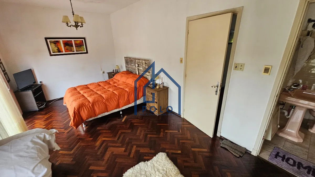 Casa ID.38 - Sólido Padrón Único en el Prado con Jardín y Entorno Inmejorable!