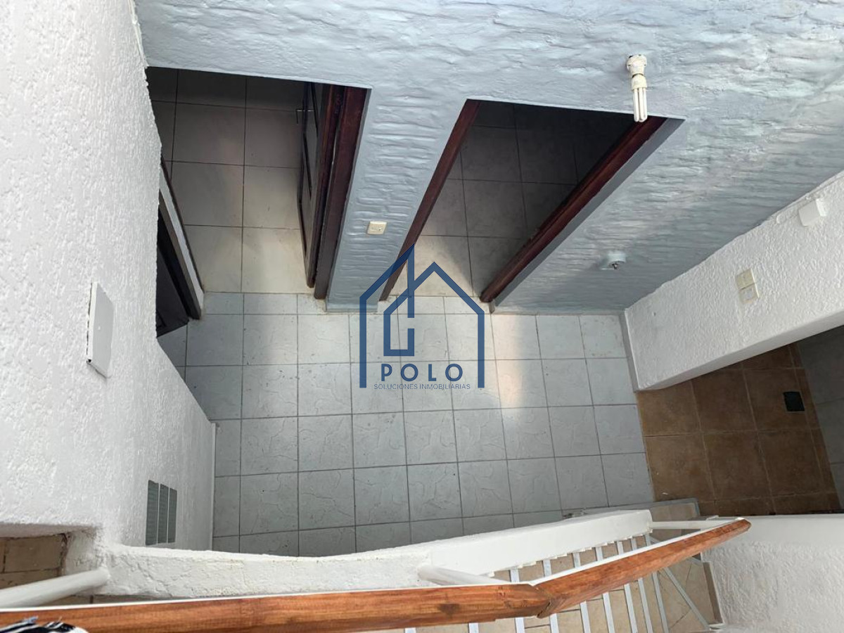Casa ID.69 - Venta Inmueble en Pocitos, Local comercial, Casa, 2 apartamentos 