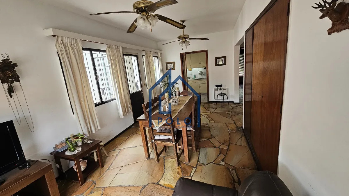 Casa ID.38 - Sólido Padrón Único en el Prado con Jardín y Entorno Inmejorable!