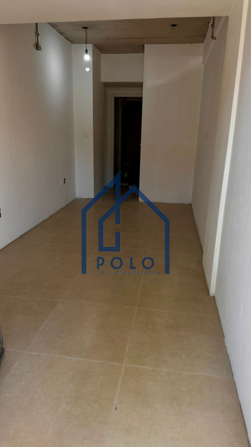 Local Comercial ID.103 - Venta Local Comercial a Estrenar, Tres Cruces !