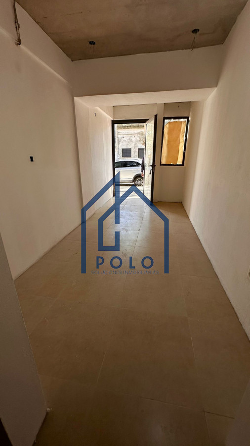 Local Comercial ID.103 - Venta Local Comercial a Estrenar, Tres Cruces !