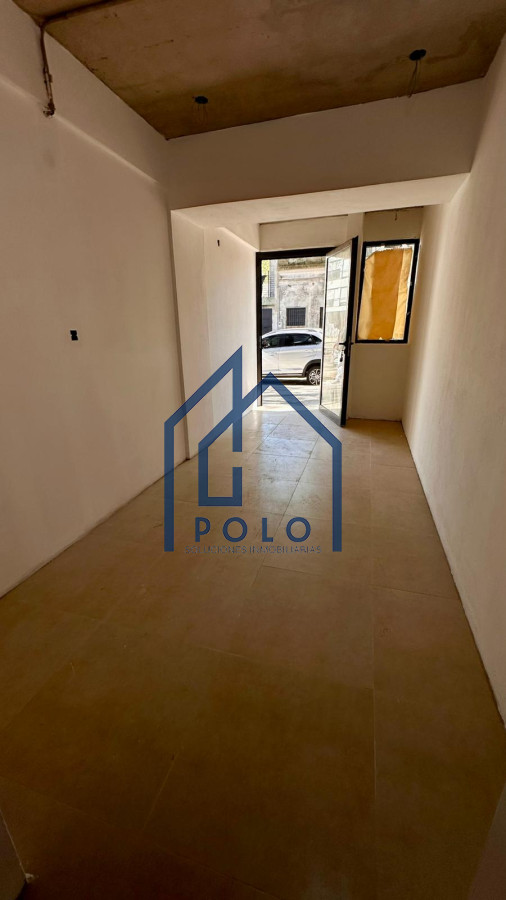 Local Comercial ID.103 - Venta Local Comercial a Estrenar, Tres Cruces !