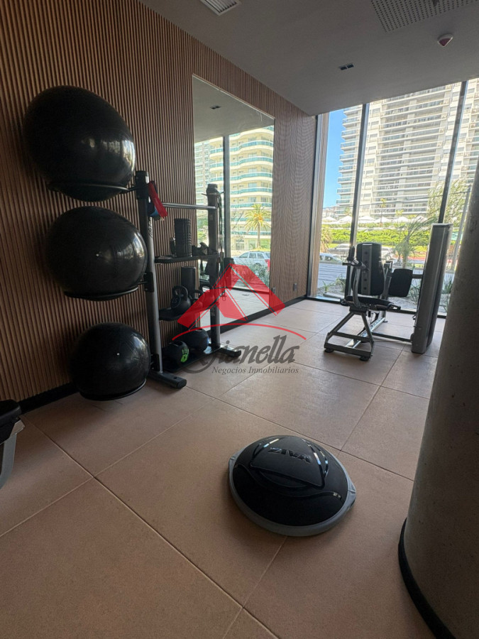 Apartamento ID.2176 - Apartamento en excelente torre con orientación y vistas en piso 10 