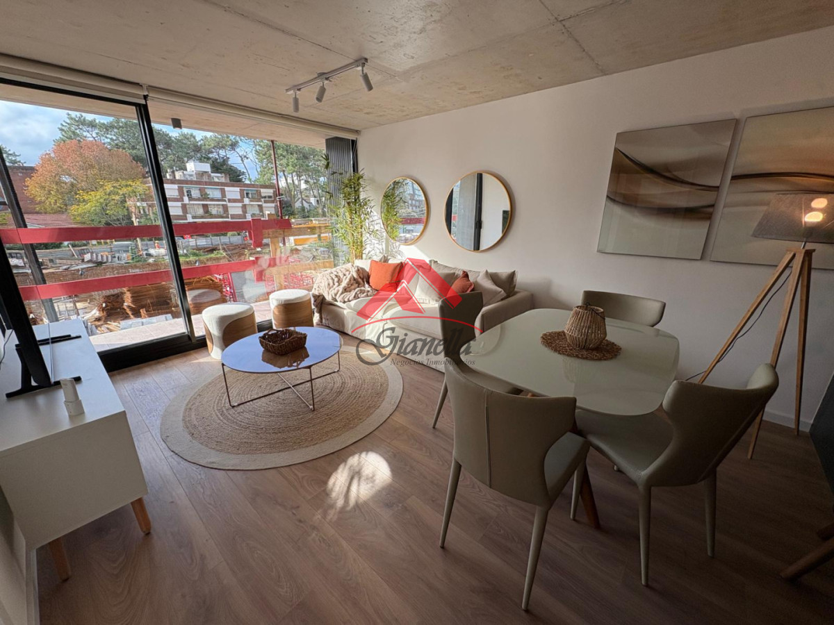 Apartamento ID.2176 - Apartamento en excelente torre con orientación y vistas en piso 10 