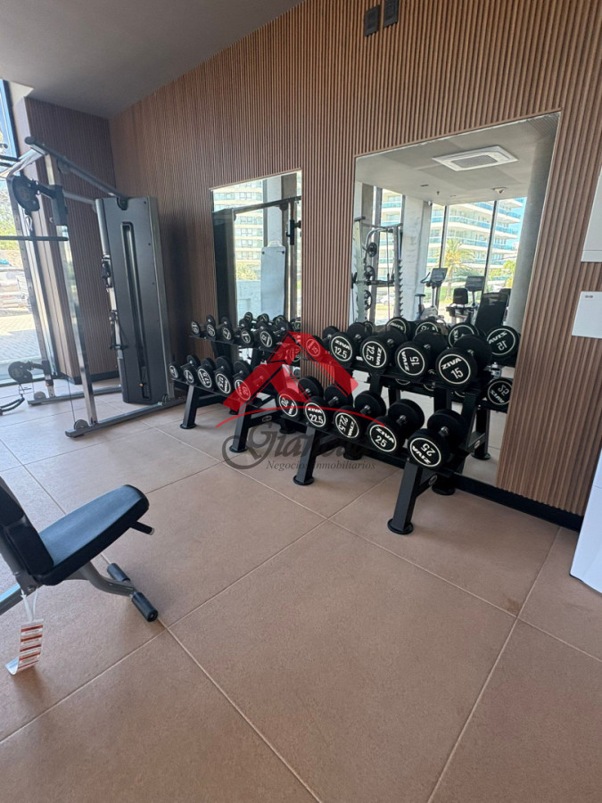 Apartamento ID.2176 - Apartamento en excelente torre con orientación y vistas en piso 10 