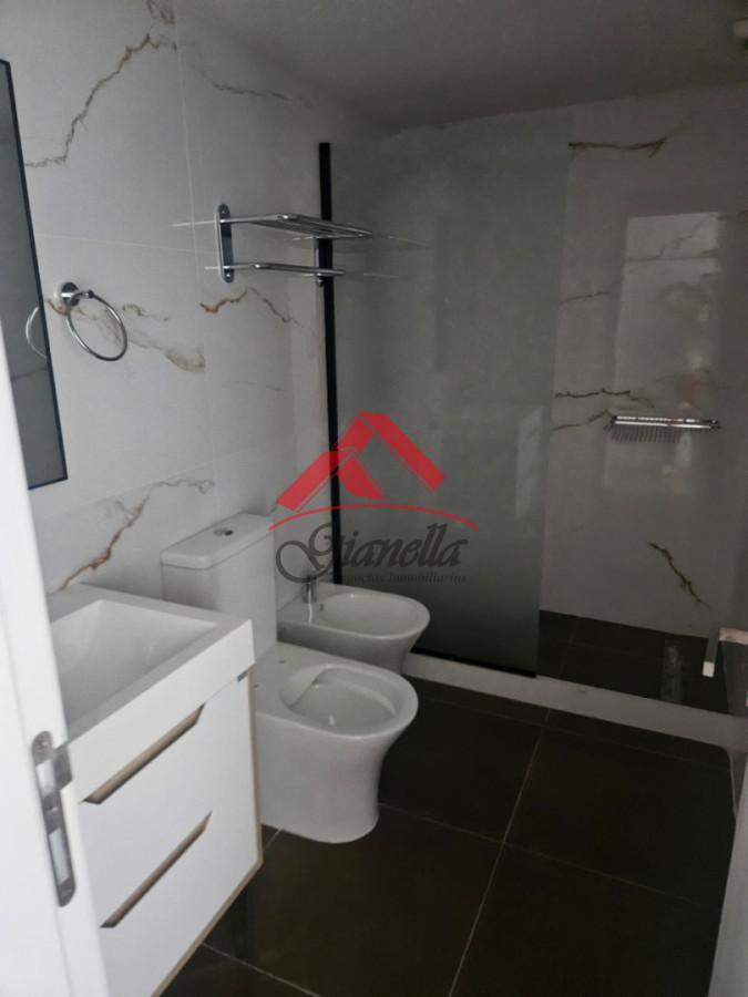 Apartamento ID.2176 - Apartamento en excelente torre con orientación y vistas en piso 10 