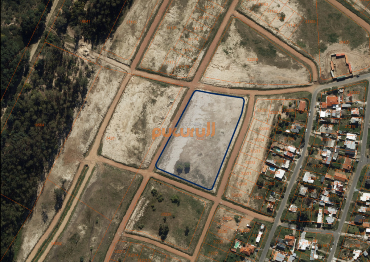 Terreno ID.2584 - Terrenos Jardines de Pinares, Ultimos lotes apto PH 27 mansa
