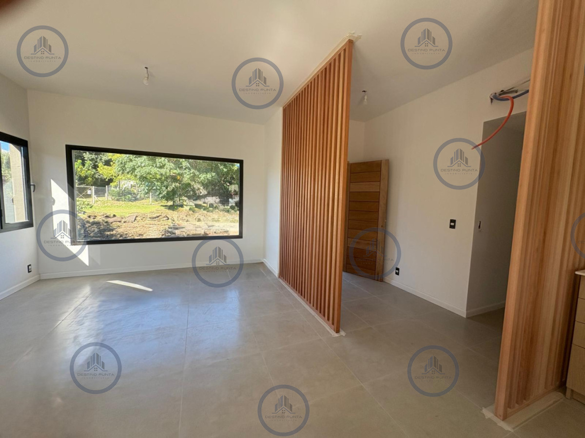 Casa a Estrenar en Pinares 3 Dormitorios y Barbacoa — fotografía 2