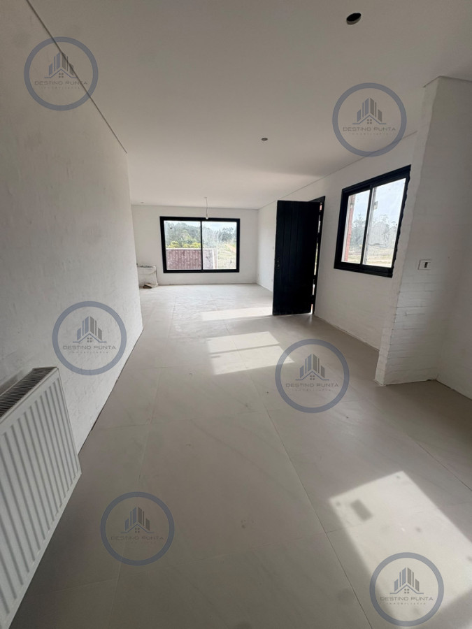 Casa a Estrenar 3 Dormitorios Pinares Construcción Tradicional — fotografía 3