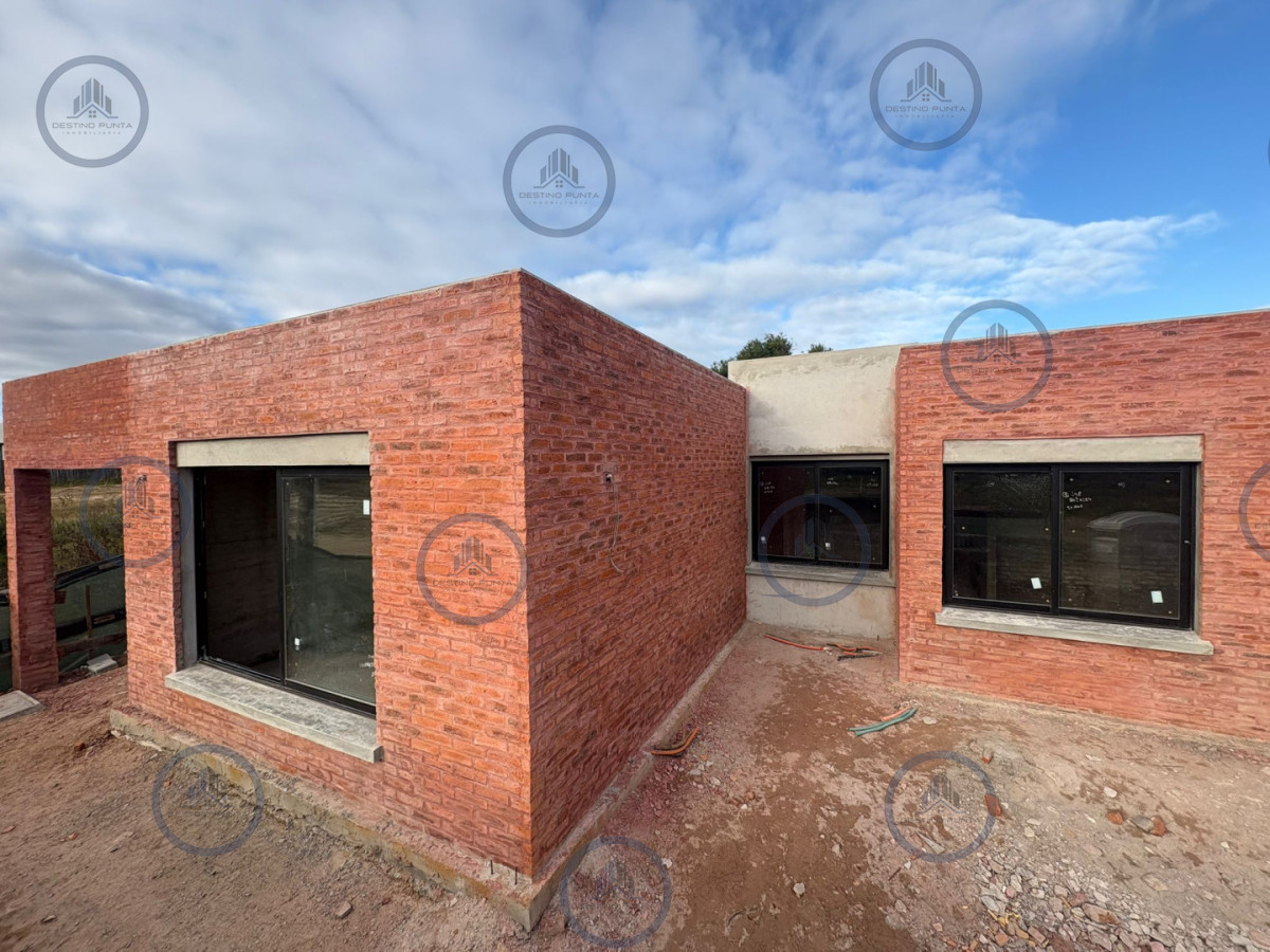Casa a Estrenar 3 Dormitorios Pinares Construcción Tradicional — fotografía 2
