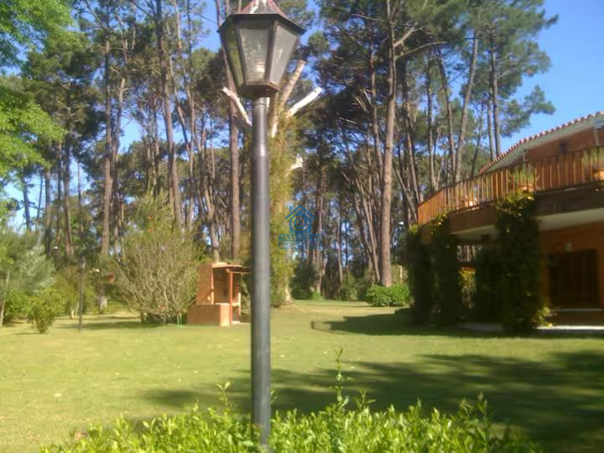 Casa ID.1046 - Chalet en Tenis Ranch en Alquiler Anual 3500 usd 