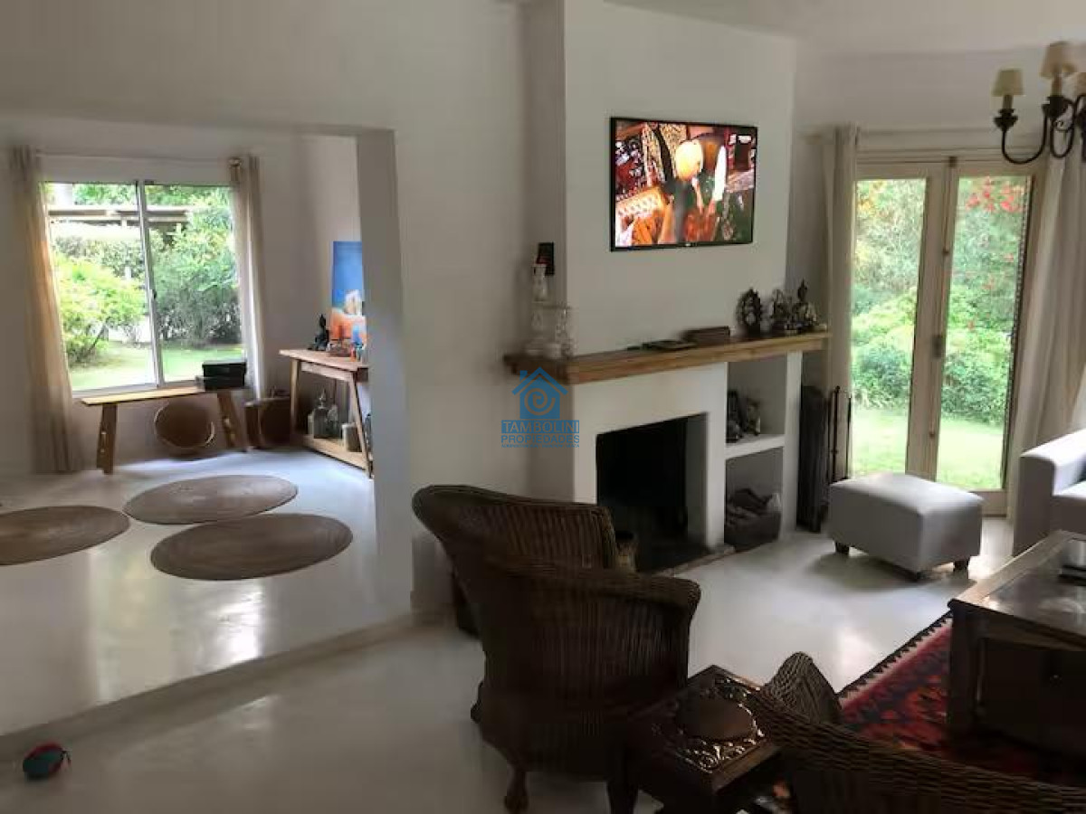 Casa ID.1046 - Chalet en Tenis Ranch en Alquiler Anual 3500 usd 