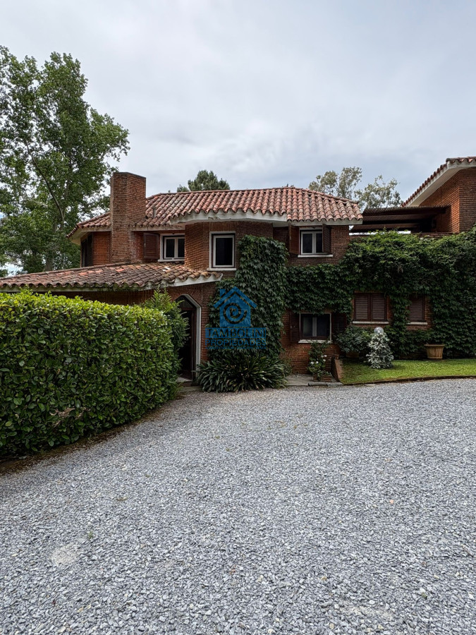 Casa ID.1046 - Chalet en Tenis Ranch en Alquiler Anual 3500 usd 