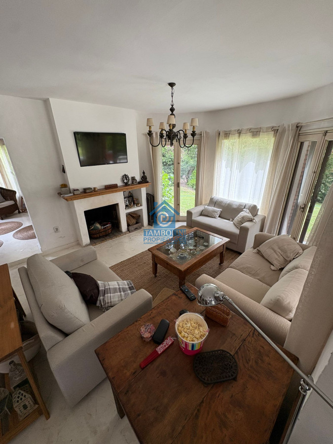 Casa ID.1046 - Chalet en Tenis Ranch en Alquiler Anual 3500 usd 