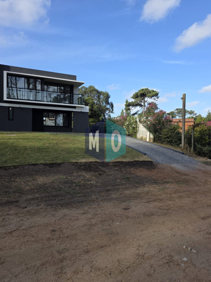 Casa ID.1105 - Casa a estrenar 3 Dorimtorios 100mt Mar 40 playa mansa