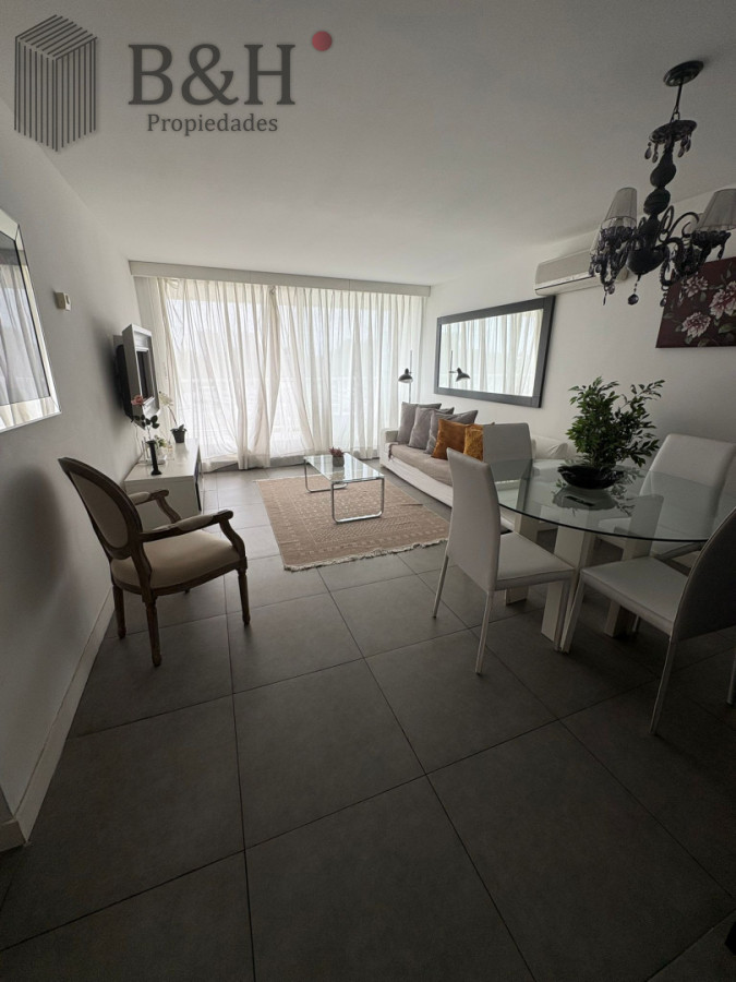 Apartamento ID.6244 - 1 Dormitorio de lujo Frente Punta a Shopping servicio Playa
