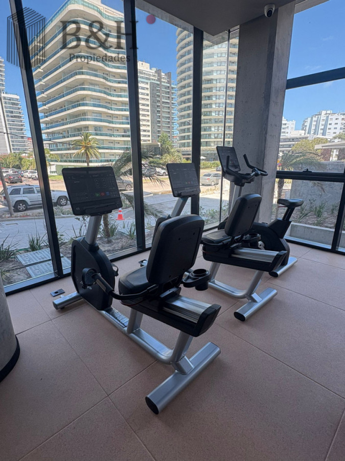 Apartamento ID.5290 - Torres del Este excelente orientación y vistas en piso 10 