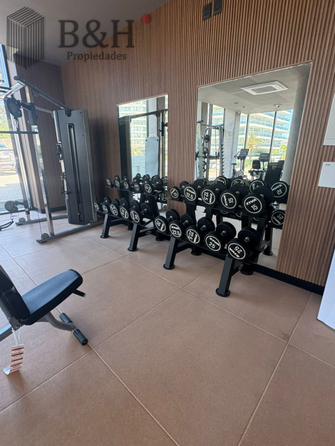 Apartamento ID.5290 - Torres del Este excelente orientación y vistas en piso 10 