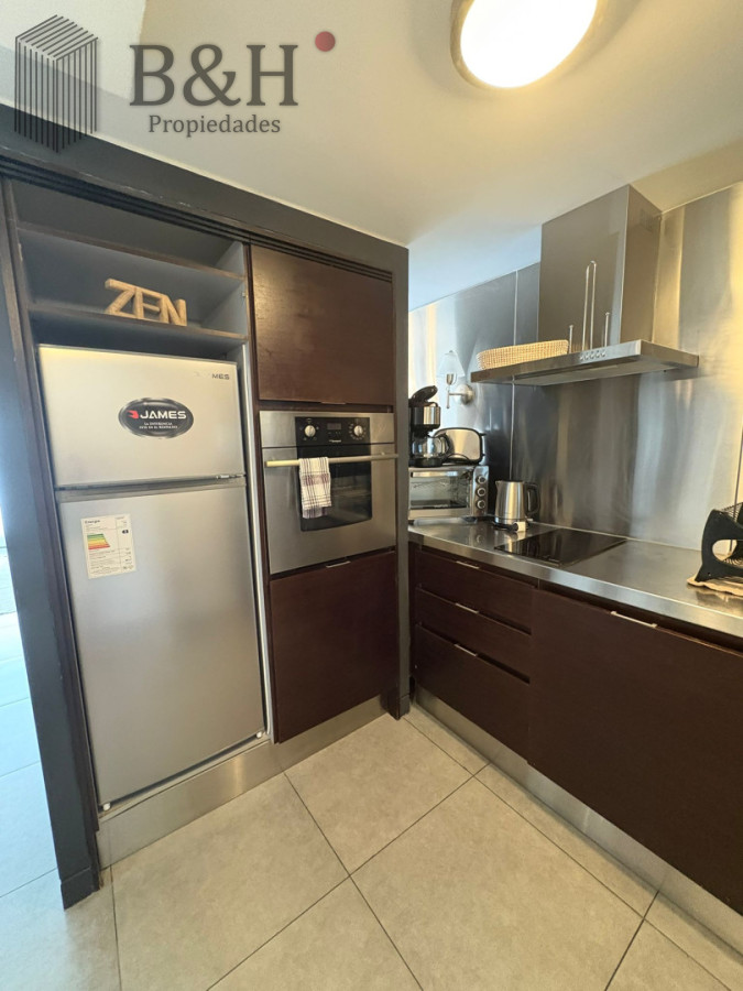 Apartamento ID.6244 - 1 Dormitorio de lujo Frente Punta a Shopping servicio Playa